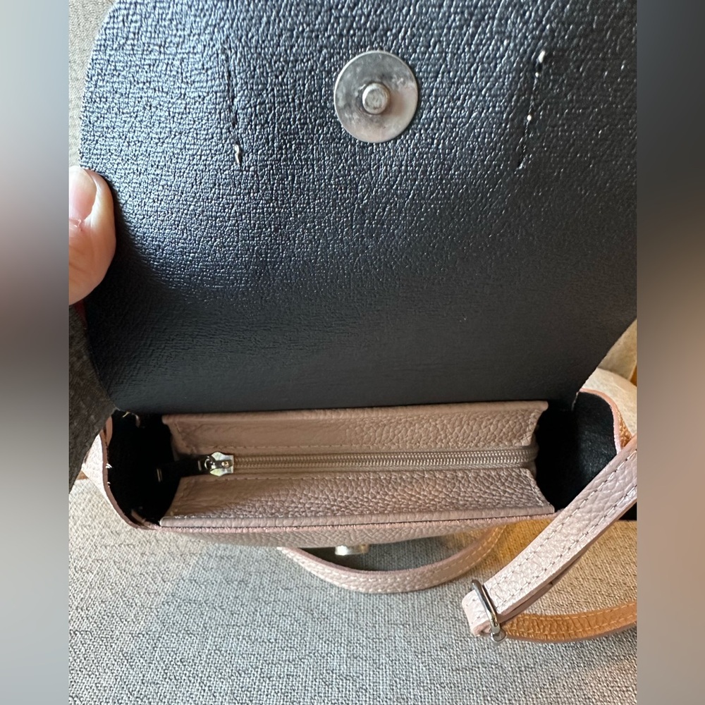 Genuine Leather Crossflap Lightweight Crossbody Dusty Rose Bag Made in Italy - Picture 3 of 10